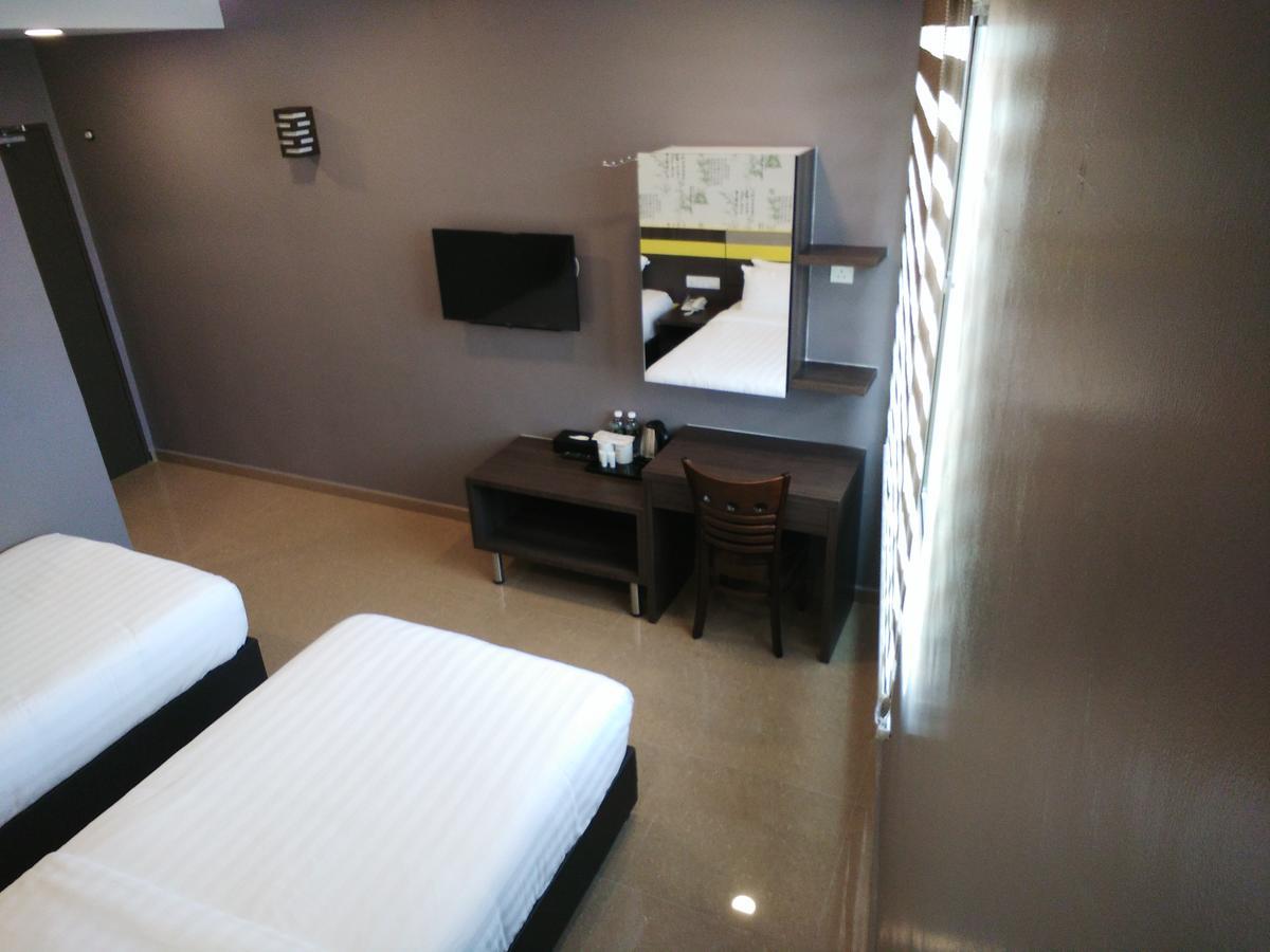 กัมปาร์ บูทิก โฮเต็ล  Hotel ภายนอก รูปภาพ